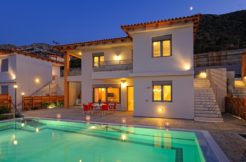 Colours 3 Bd Family Villas