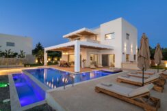 Riza 4Bd Luxury Villa